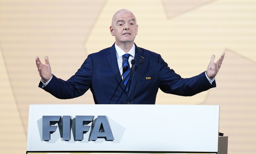 开云官网：詹姆斯狂轰38分克里斯蒂28分 湖人力克开拓者.